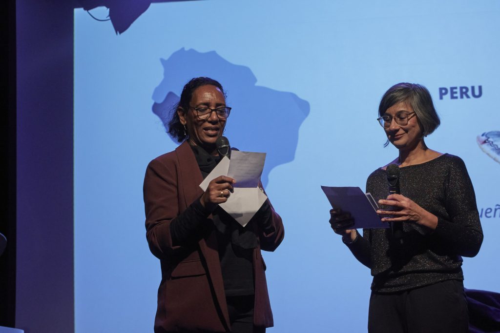 Dr. Payal Parekh talking to Scientific Advisory Board Member Dr. Mariam A. Wagialla